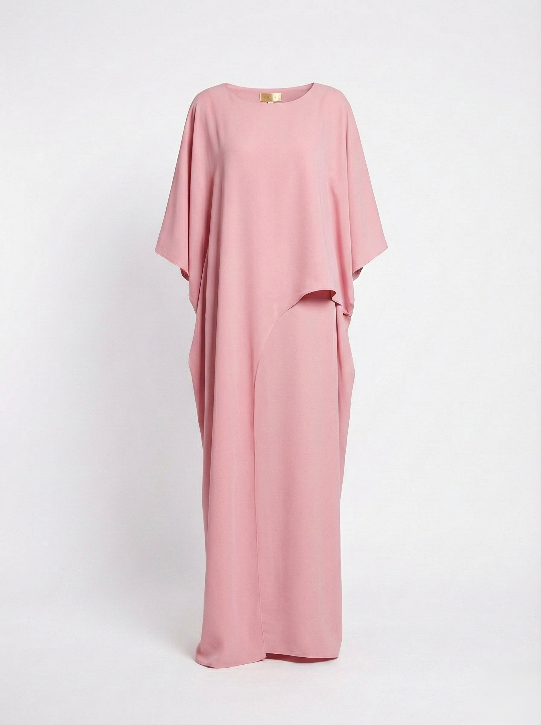 Signature: Taraf Belqis Cape